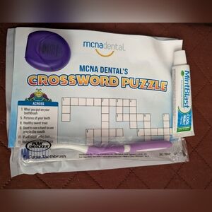 Kids Toothbrush and Floss Travel Kit NEW